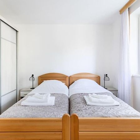 Apartman Dino Σαράγεβο Εξωτερικό φωτογραφία