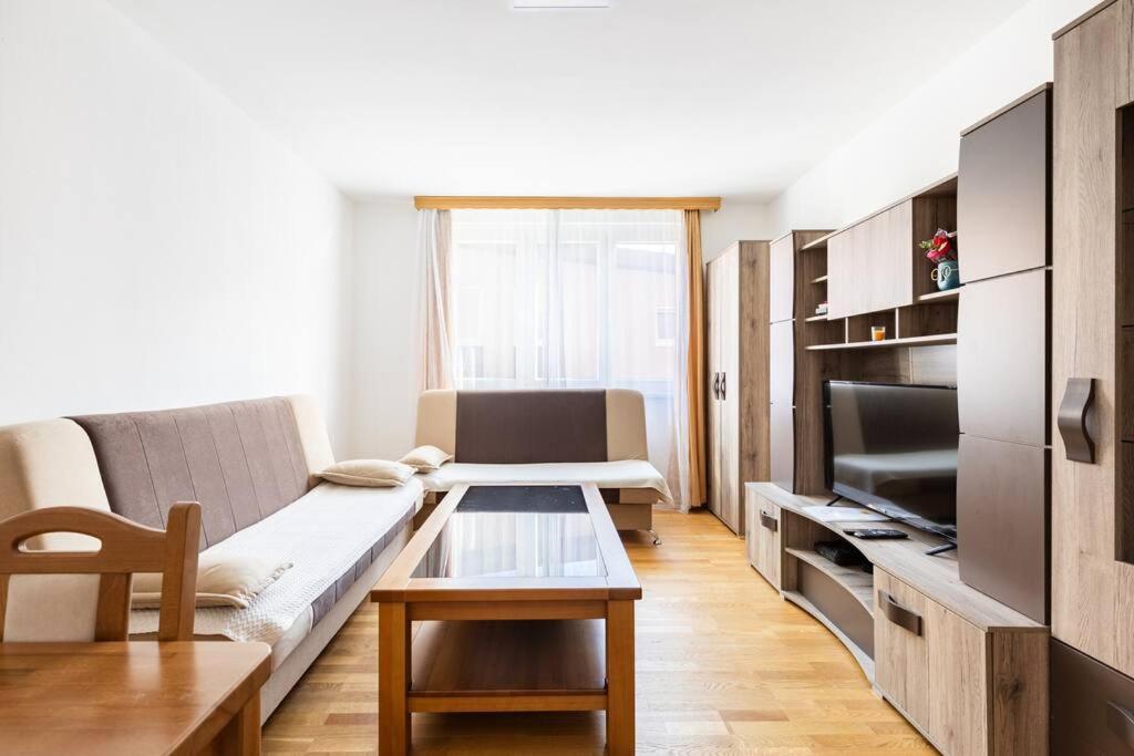 Apartman Dino Σαράγεβο Εξωτερικό φωτογραφία